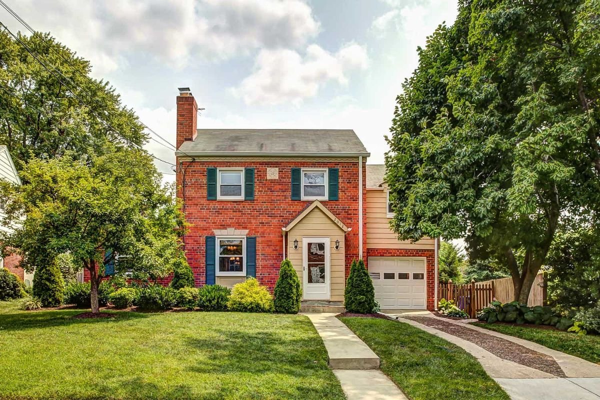We Buy Houses in Any Condition: What That Actually Means for Winnipeg Sellers